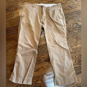 Gap dark tan khakis. Size 35 x 28. Standard fit.